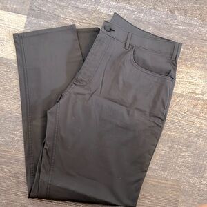 Haggar men’s jeans.